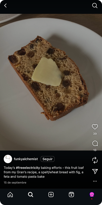 User funkyalchemist baking a fruit loaf with the Free Electricity hour