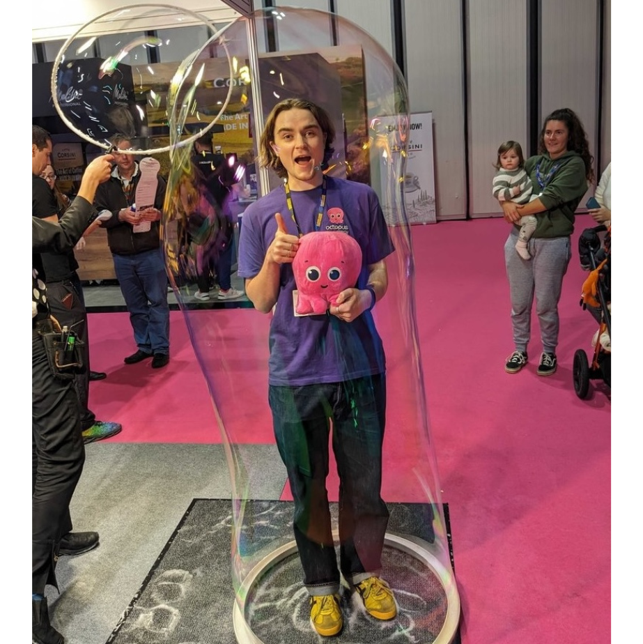 Daniel from OEB inside a big bubble