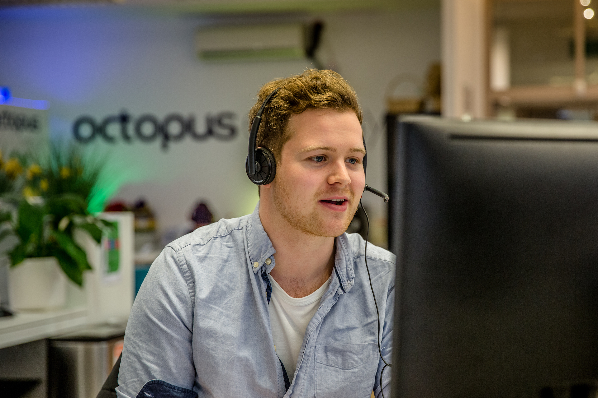 An image of one of our ops team members answering the phone