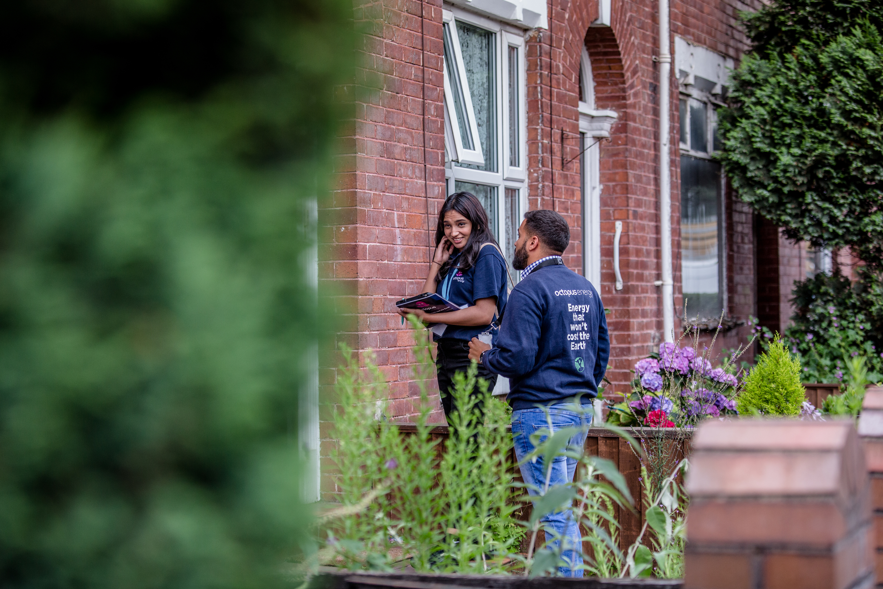 Octopus sales reps in action, preparing to knock doors