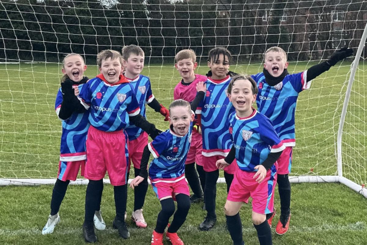 Greg Jackson with Kids Earthrise