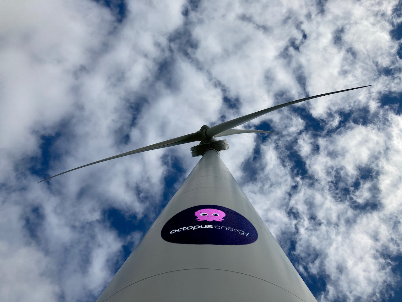 Octopus energy's fan club turbine in Yorkshire