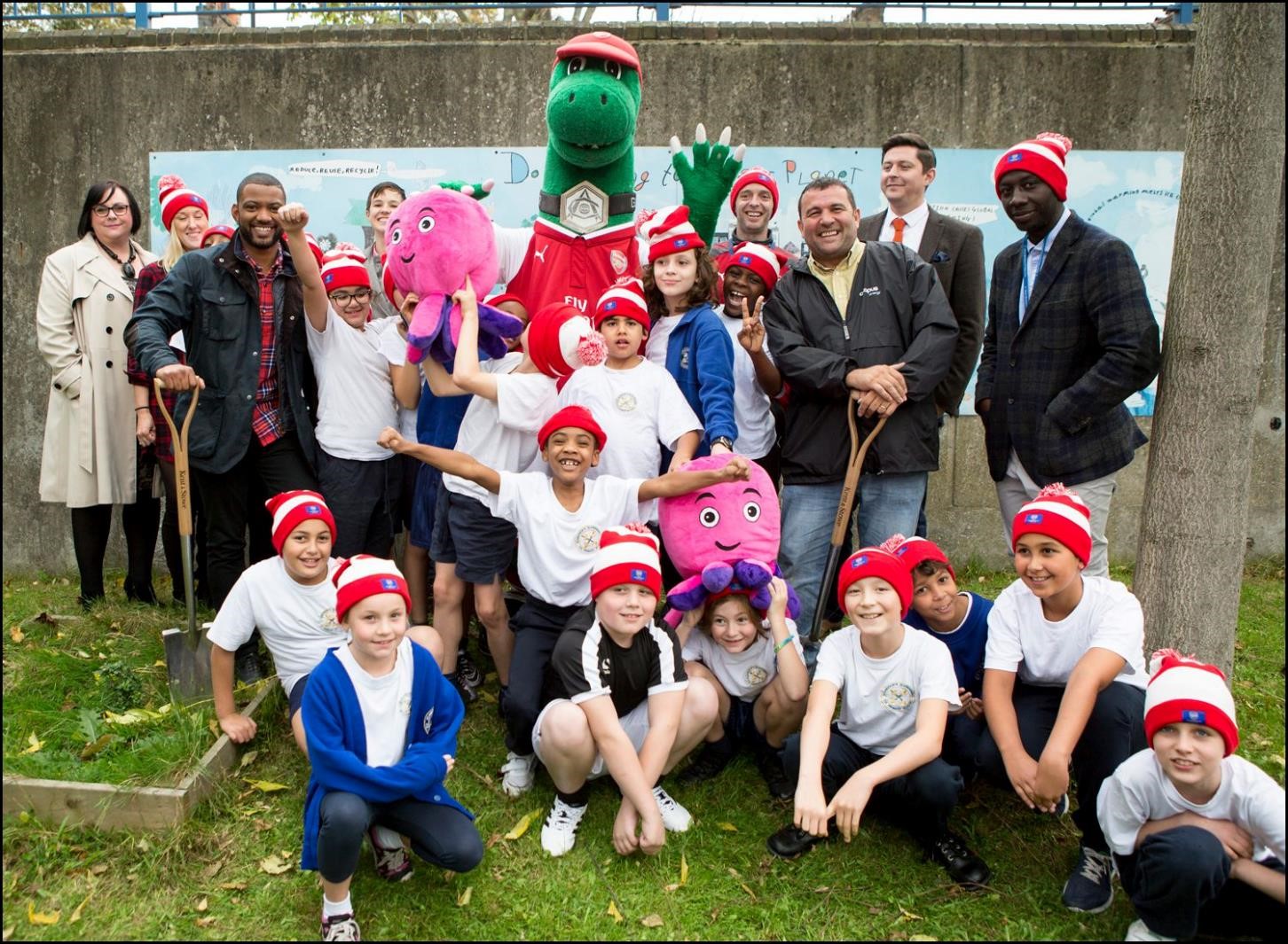 St Andrews tree planting with Gunnersaurus