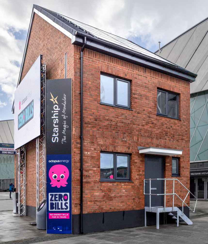 A display zero bills home at the Liverpool labour conference